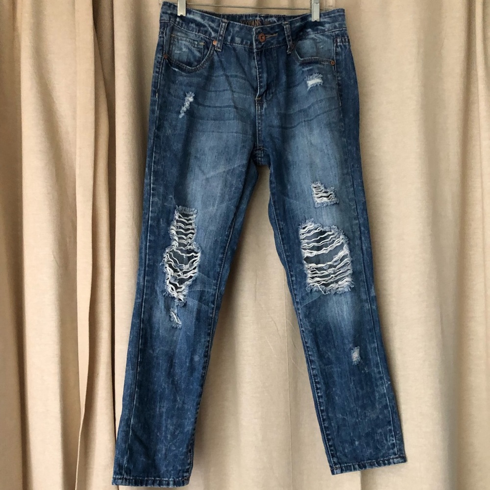 Distressed Boyfriend Jeans